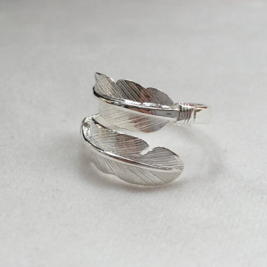 Feather Elegance Silver Ring